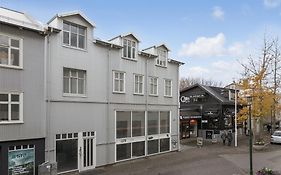 Backyard Apartments By Heimaleiga